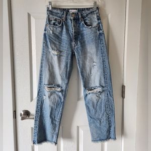 Zara Light Wash Distressed Cropped Jeans size 0